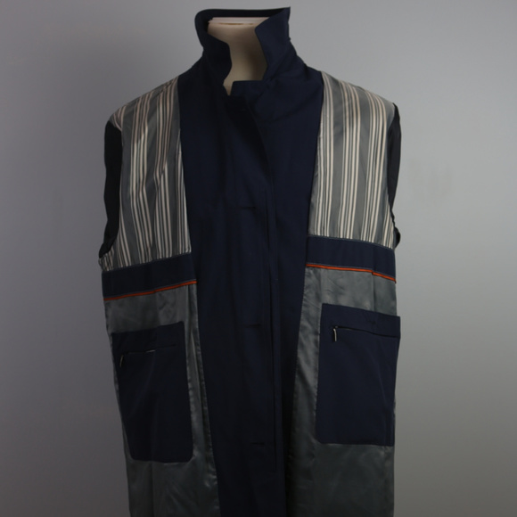 Bugatti Gore-tex Overcoat NWOT size L navy RARE